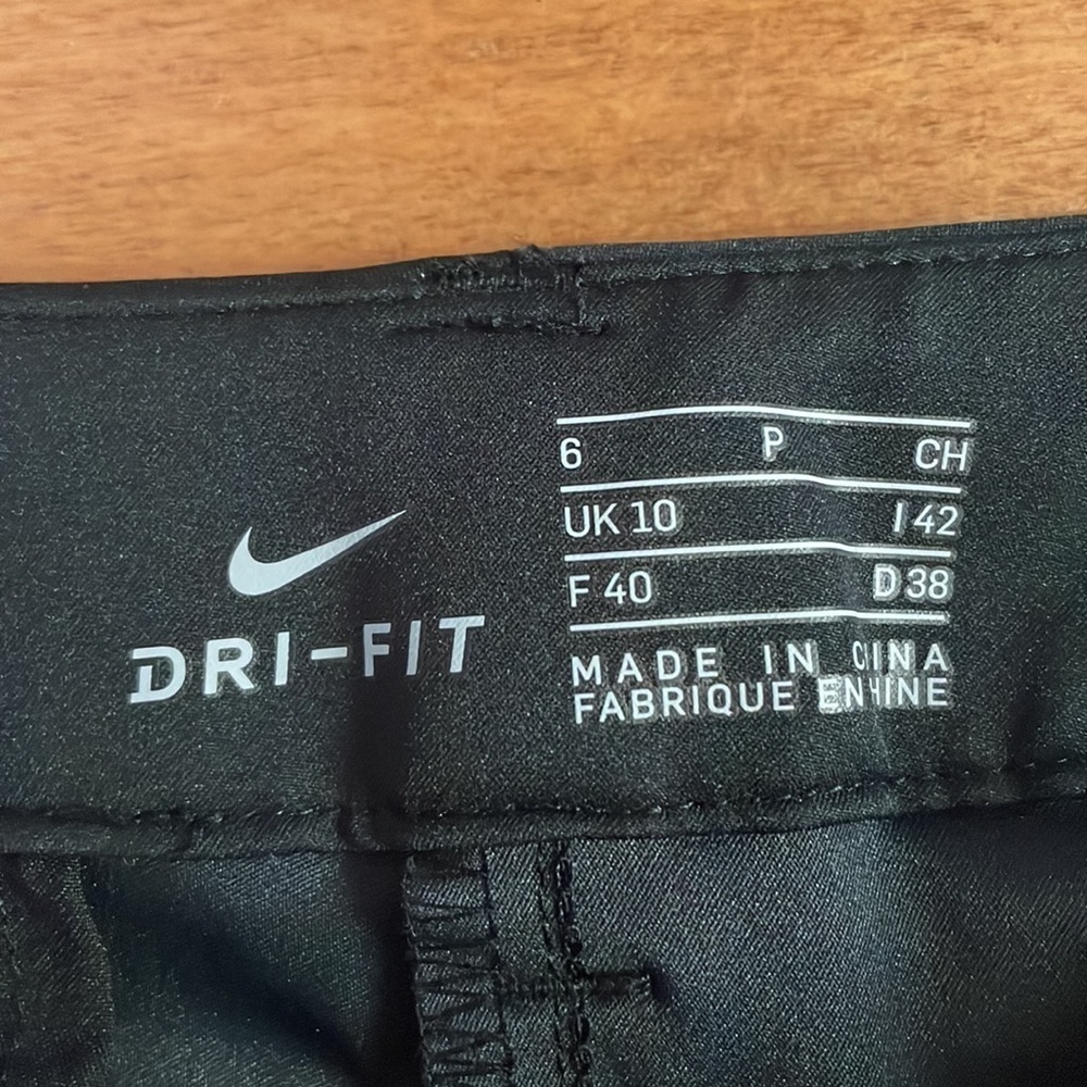 Nike Bermuda Shorts Size 6 - Picture 4 of 8